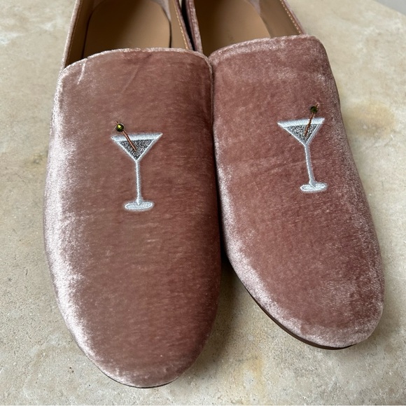 Banana Republic Women's Velvet Loafers in Pink with Martini appliqué 9.5 EUC! - Picture 8 of 11